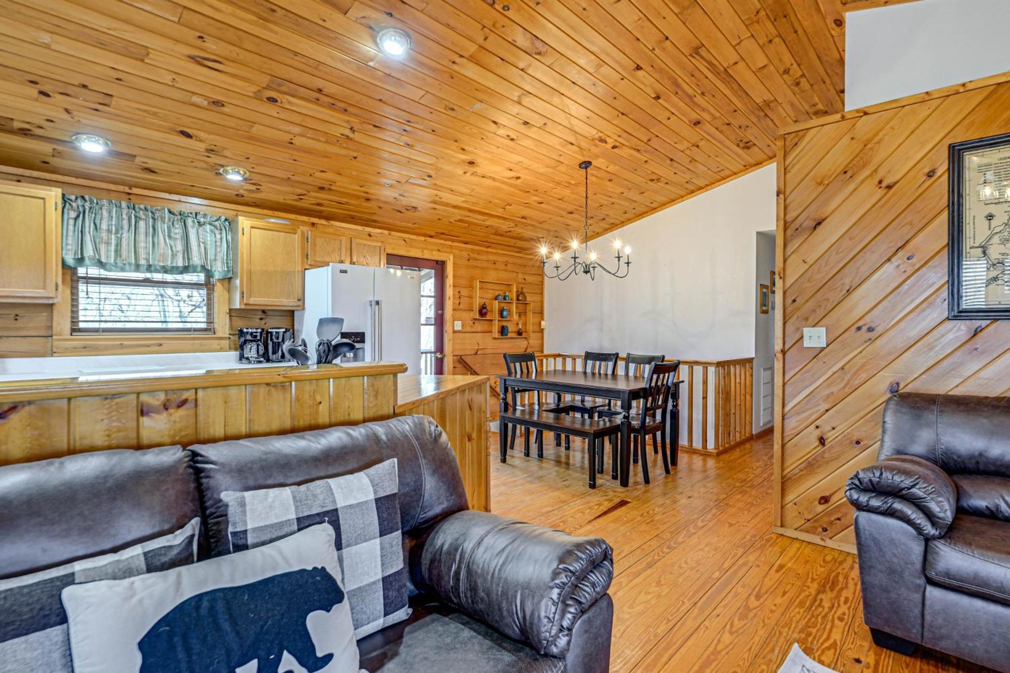 Bryson City Cabin With Hot Tub, Views And Pool Table! Exterior photo