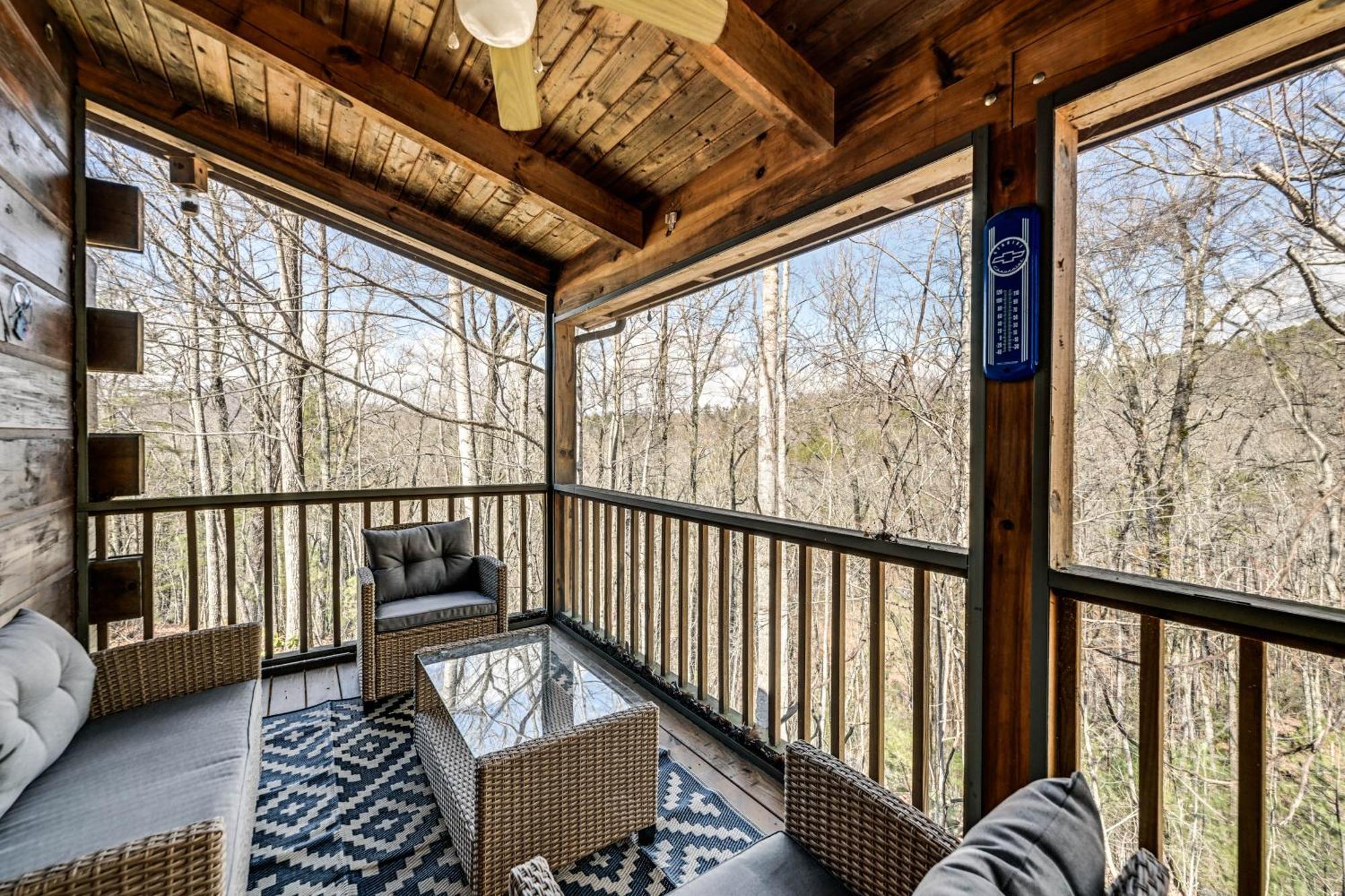 Bryson City Cabin With Hot Tub, Views And Pool Table! Exterior photo