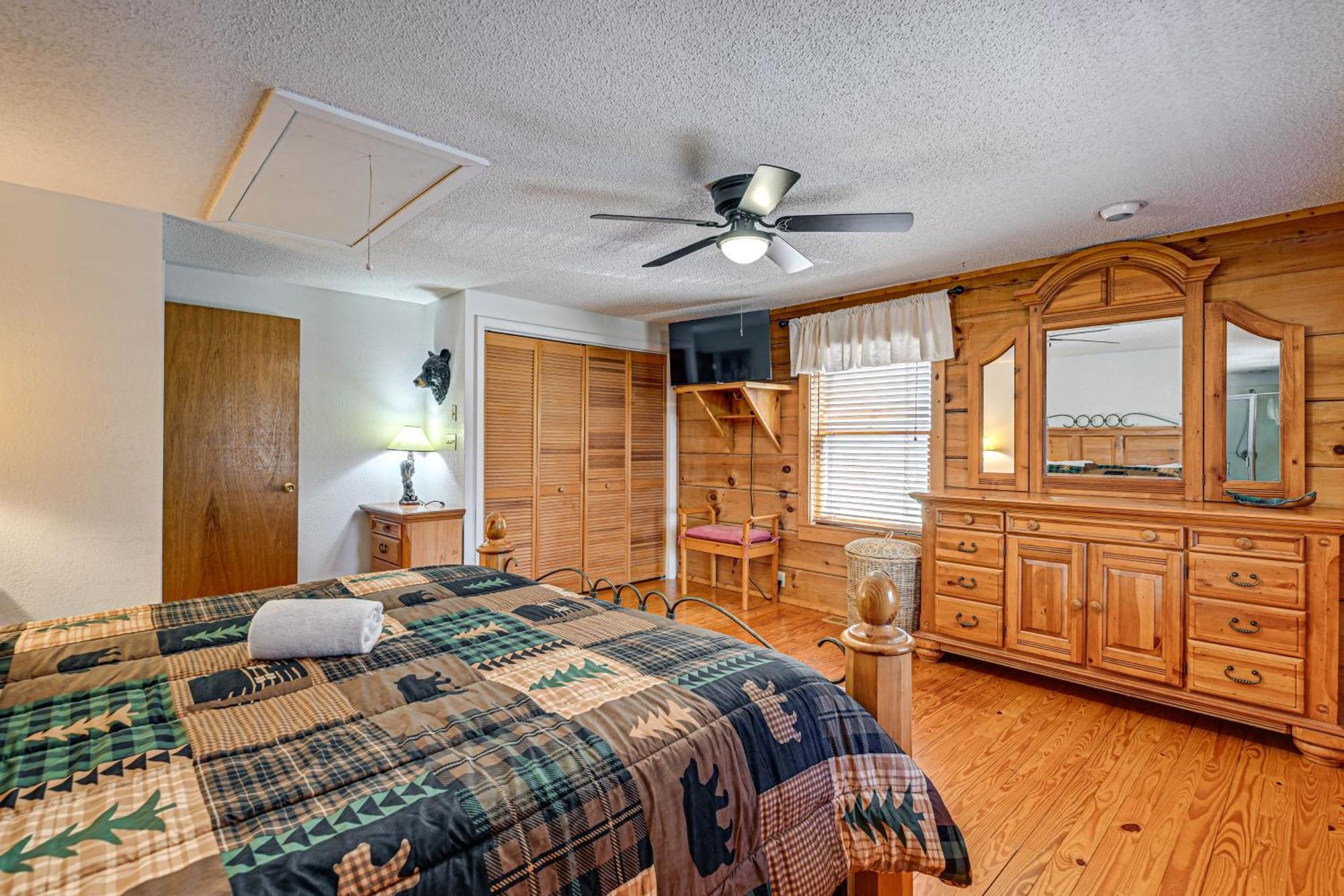 Bryson City Cabin With Hot Tub, Views And Pool Table! Exterior photo