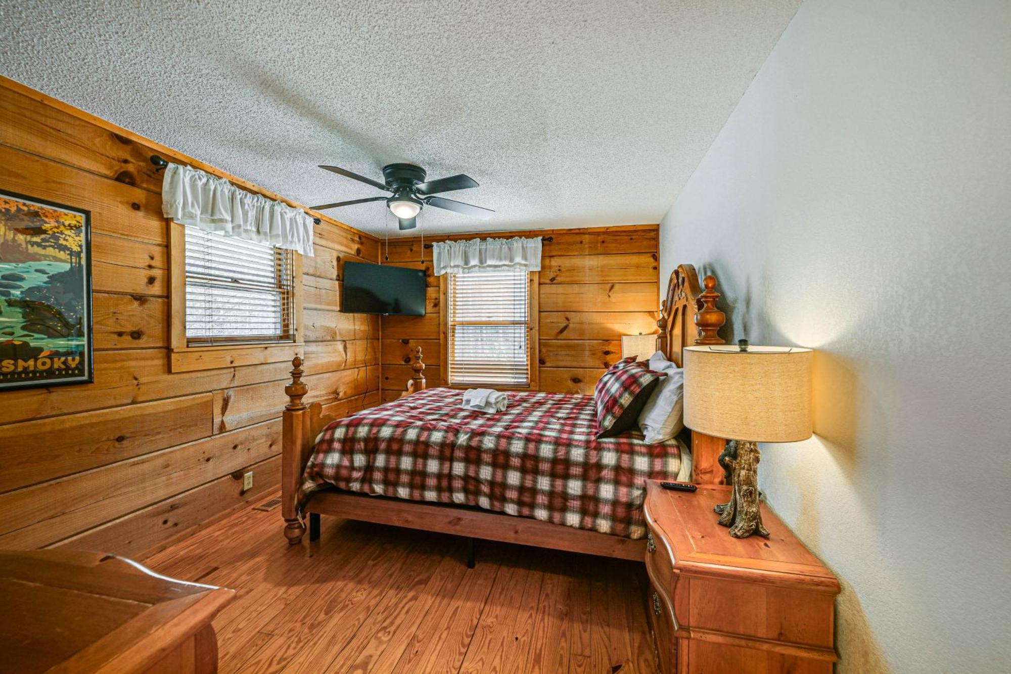 Bryson City Cabin With Hot Tub, Views And Pool Table! Exterior photo